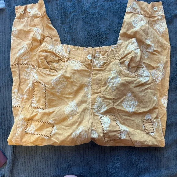 Women's Patchwork Patterned Cropped Pants (faded orange/dark yellow color) - Picture 5 of 5